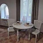 1 Chateau Bellenau * Saint-Come-du-Mont